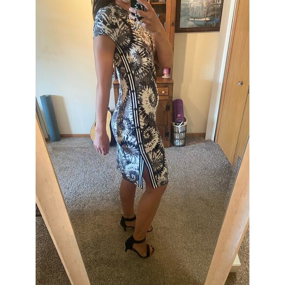 Black and white soft tie dye knee length dress - Picture 2 of 6